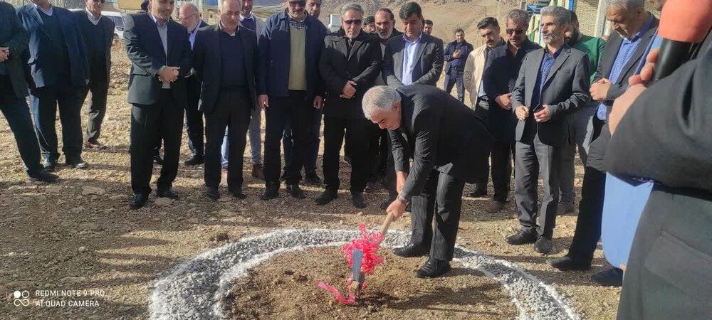 کلنگ زنی ۷ واحد فروسیلیس فرو منگنز لرستان با اعتبار بالغ‌بر ۲۵۰۰ میلیارد تومان
