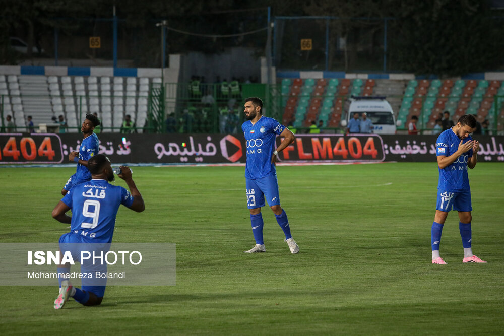 اخراجی‌ها، با نقش‌آفرینی آقاسی و سهرابیان