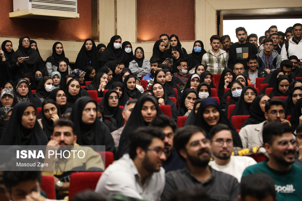 مدیر تشکل‌های دانشجویی دانشگاه لرستان: جنبش دانشجویی ایران میزبان طیف‌های متنوع فکری بوده است