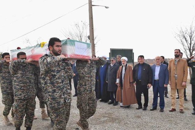 پیکر شهید «امیرحسام خدایاری‌فرد» در لرستان تشییع شد