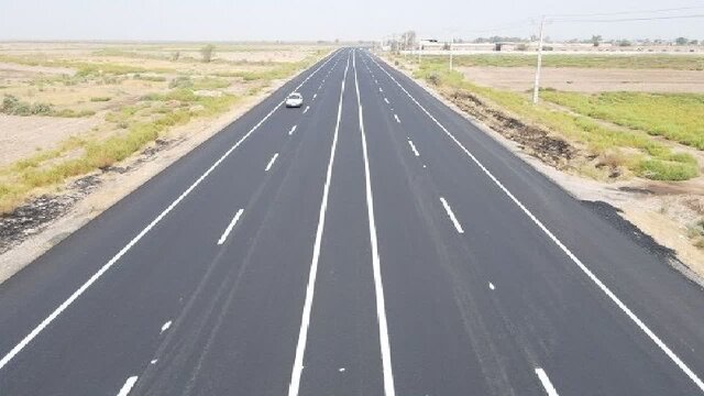 تصویر تزیینی است مدیرکل راه و شهرسازی لرستان: محور چهارخطه دهریز نهاوند زیر بار ترافیک رفت