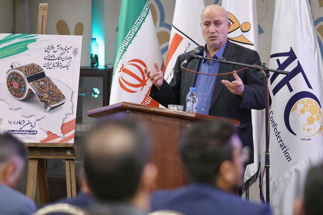 آغاز سمینار دانش‌افزایی داوران و کمک داوران لیگ برتر فوتبال در کرمان