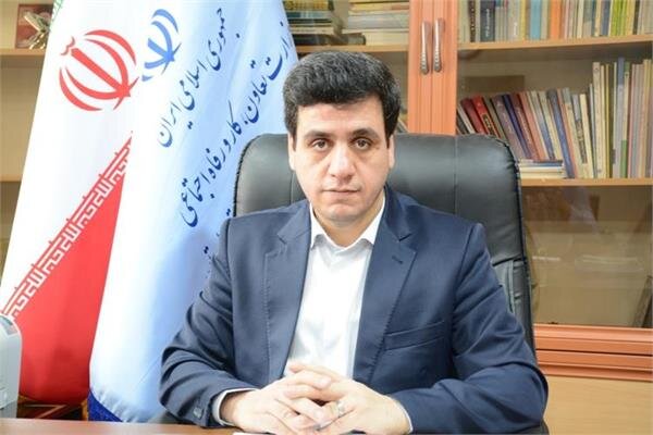 بیش از ۶۰۰۰ فروشگاه لرستان خدمات‌رسانی به مردم برای دریافت سبد کالا را برعهده دارند