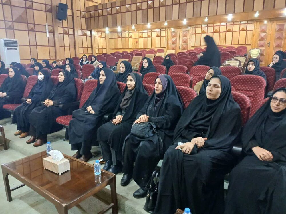 تاکید مدیرکل امور زنان استانداری لرستان بر نقش راهبردی زنان در تحکیم بنیان خانواده