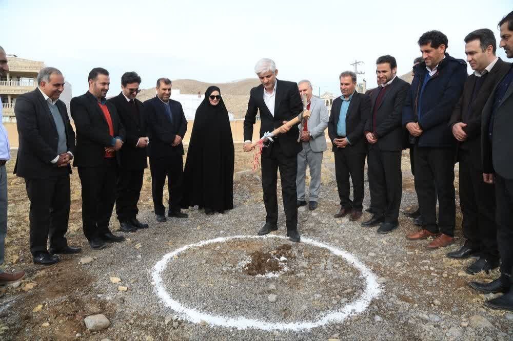 فاز دوم پارک بانوان شهرستان سلسله کلنگ‌زنی شد