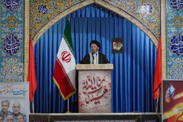 نماینده ولی فقیه: لرستان بهشت ظرفیت‌هاست / استان آینده روشنی دارد